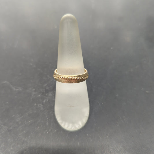 14k yellow gold 5mm Softball stitching band