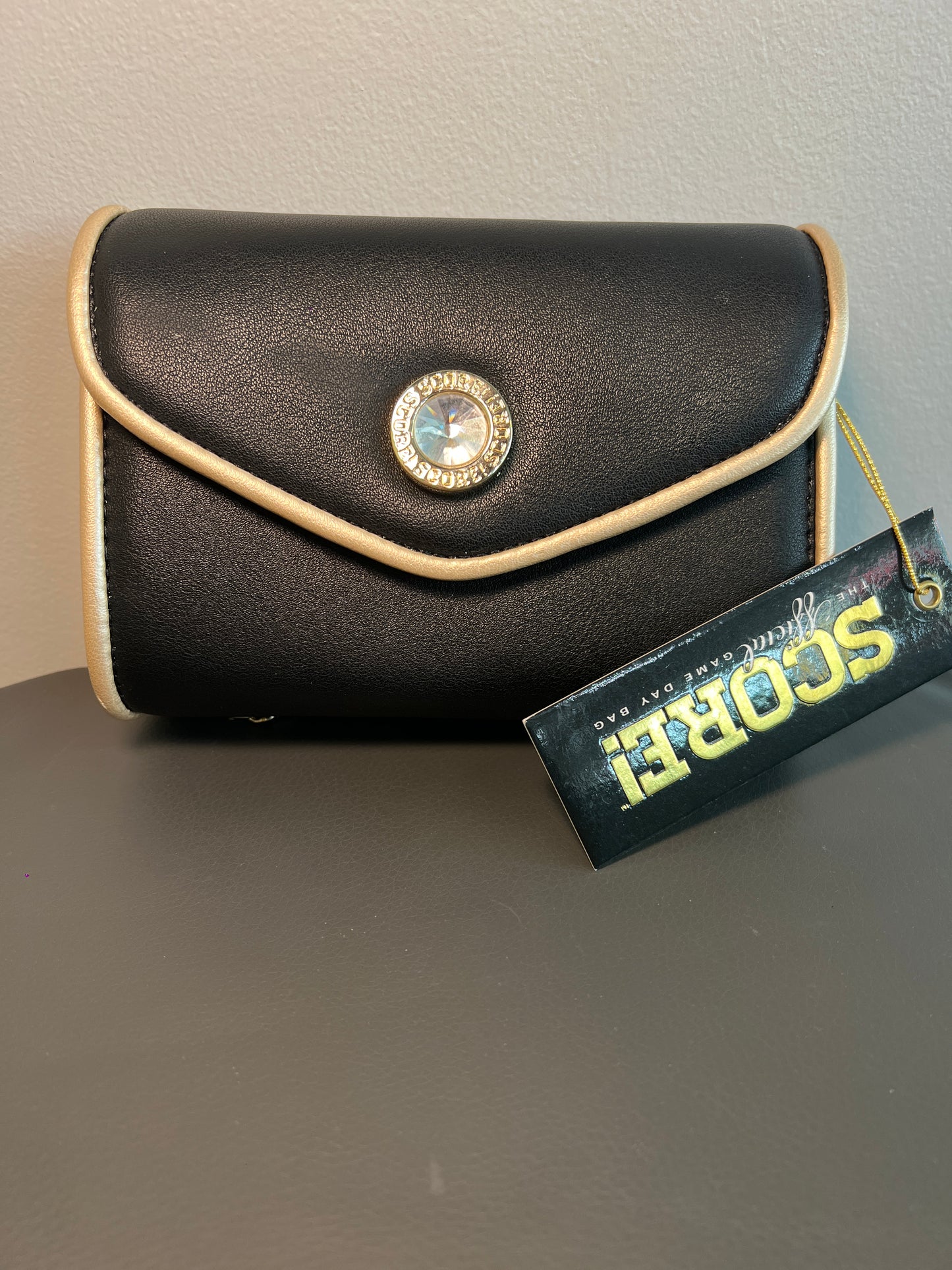 Eva Clutch