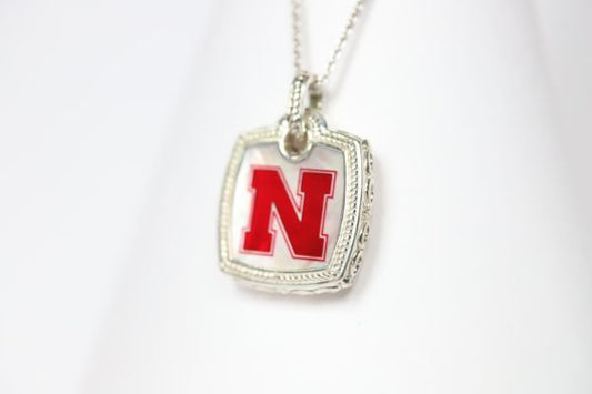 Nebraska Cushion Mother of Pearl Necklace