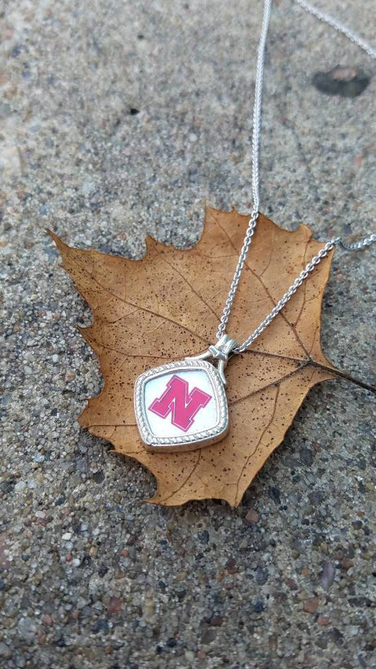 Nebraska, Huskers mother of Pearl pendant and cable chain