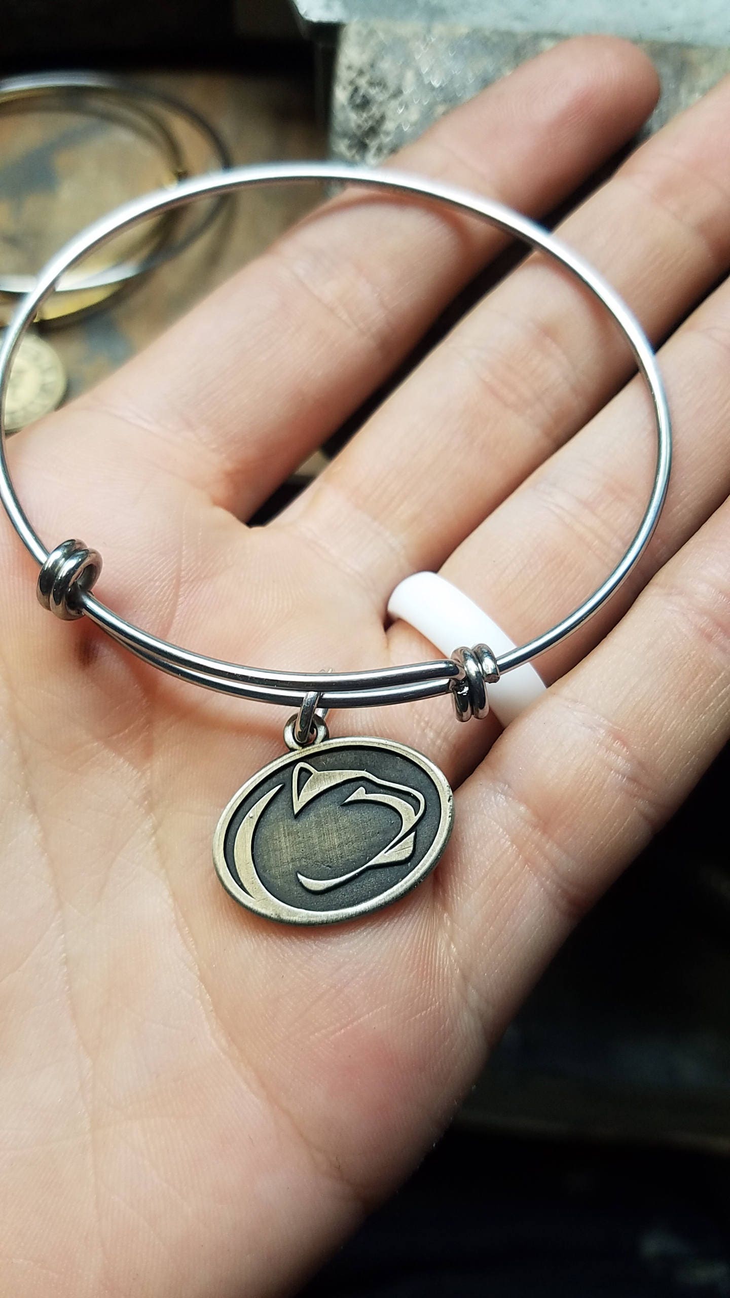 Penn State University Nittnay Lion expandable bracelet