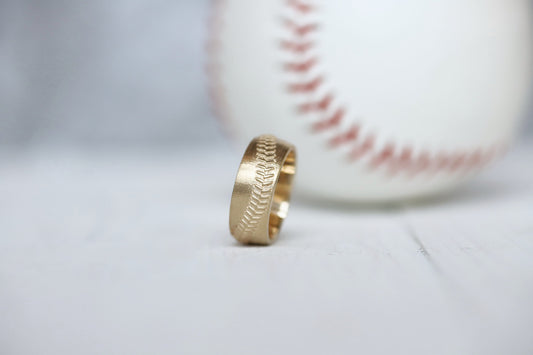 Men's Baseball Stitching Band in 10k or 14k Yellow Gold