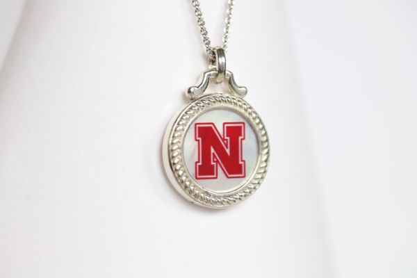 Nebraska Large Round Mother of Pearl Necklace